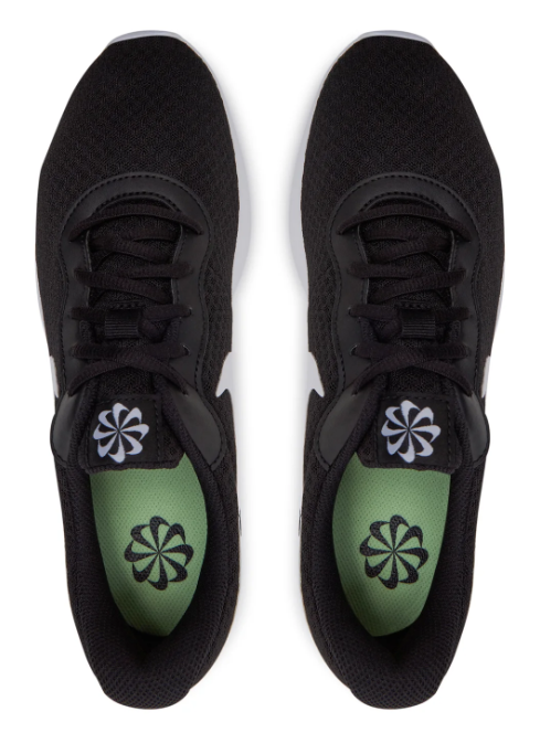 Nike Tanjun