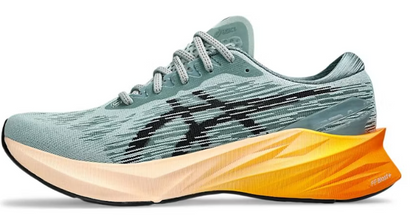ASICS Novablast 3