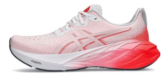 ASICS Novablast 4